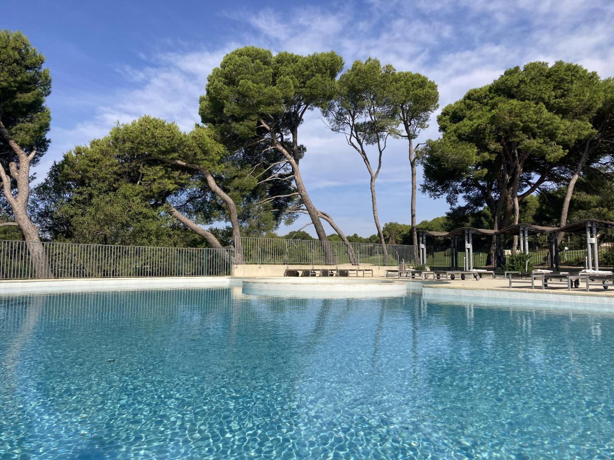 La Perle Du Golf -Magnifique Vue Clim Linge Golf Saumane 6P Piscine Tennis Exterior photo
